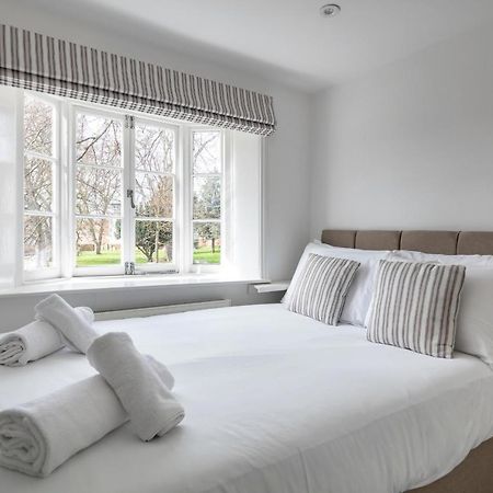 ווינדזור Castle Properties: The Duchess, 3 Bed Family Cottage מראה חיצוני תמונה