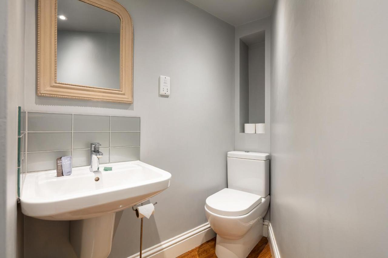 ווינדזור Castle Properties: The Duchess, 3 Bed Family Cottage מראה חיצוני תמונה